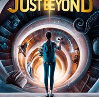 Poster Al Otro lado del Instituto Disney+ Serie Tv 2021